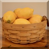 D71. Longaberger Basket round basket. - $16